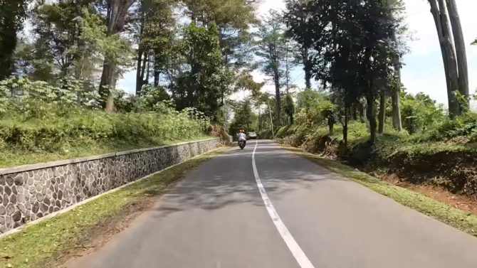 pemandangan indah menuju pantai selatan sukabumi