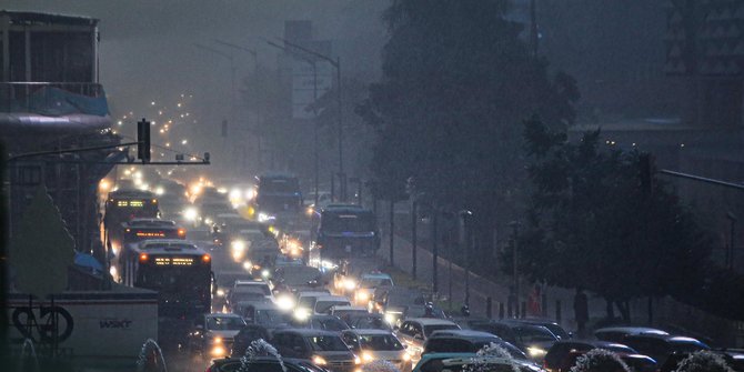 Ini Cara BPBD DKI Cegah Badai Dahsyat yang Diprediksi Terjadi di Jakarta Besok