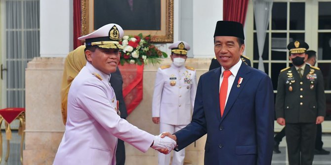 Jokowi Minta Kasal Muhammad Ali Hentikan Penyelundupan Ilegal Lewat Laut