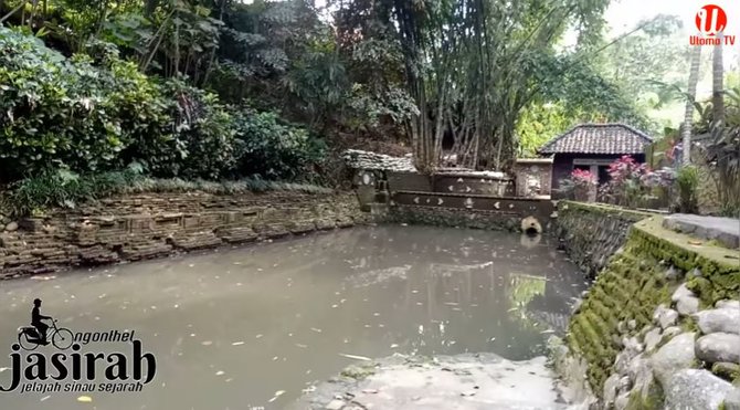 kolam ini disebut tempat mandi ken dedes lokasi ken arok melihat betisnya bersinar