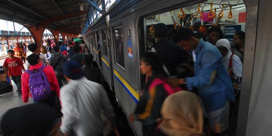 Beda Tarif KRL Orang Kaya & Miskin, Kemenhub: Nanti Kita Bahas Subsidi Tepat Sasaran