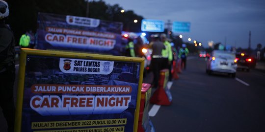 Polisi Terapkan Car Free Night di Jalur Puncak Bogor