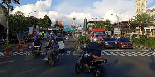 One Way Puncak Menuju Jakarta Mulai Diterapkan Pukul 11.30 WIB Hari Ini