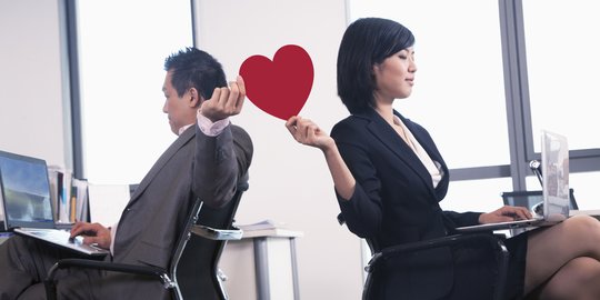 Rangkaian Kata-Kata Nembak Wanita agar Diterima Lewat Chat, Dijamin Manjur
