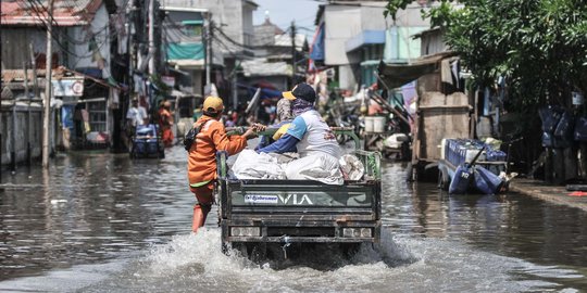 Fenomena Bulan Purnama, Warga Pesisir Utara Jakarta Waspada Banjir Rob 3-10 Januari