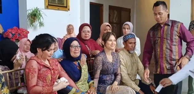 hubungan indah permatasari dan ibu