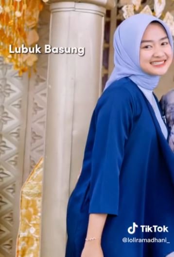 Terungkap Ini Sosok Gadis Minang Cantik Bersuara Merdu Yang Diburu Netizen 6963