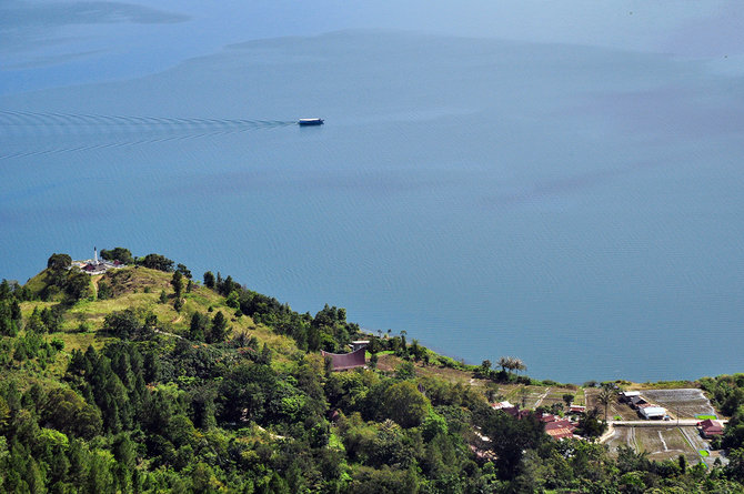 berkunjung ke geosite sipinsur indahnya pesona pesisir selatan danau toba