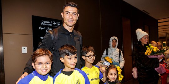 Semringah Cristiano Ronaldo Tiba di Arab Saudi, Siap Gabung Al Nassr FC