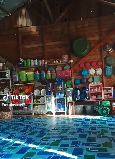 Kelewat Rapi dan Lengkap, Dapur Sederhana Ini Jadi Sorotan Warganet