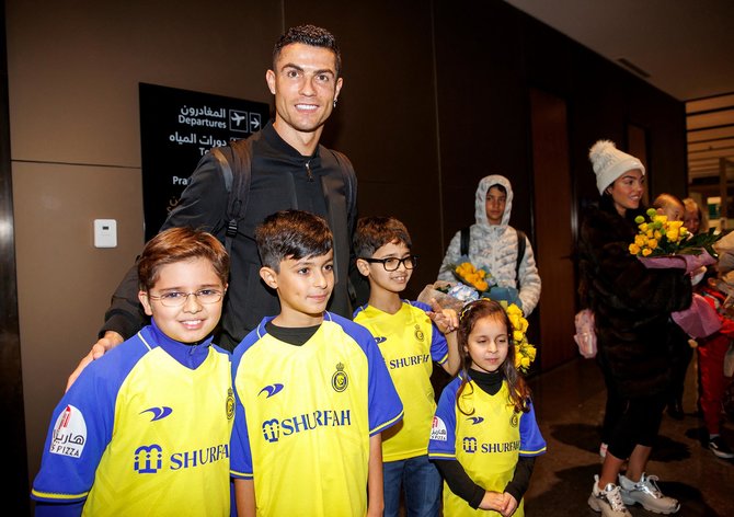 momen kedatangan cristiano ronaldo di arab saudi