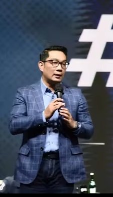 aksi kocak bapak bapak pakai daster di bencana cianjur ini kata ridwan kamil