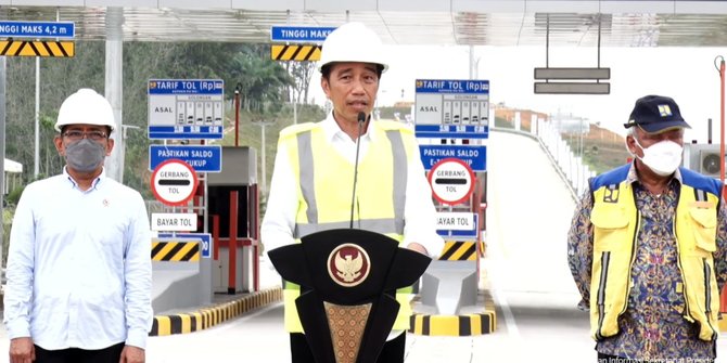 Resmikan Tol Pekanbaru - Bangkinang, Jokowi Harap Tumbuhkan Sentra Ekonomi Baru