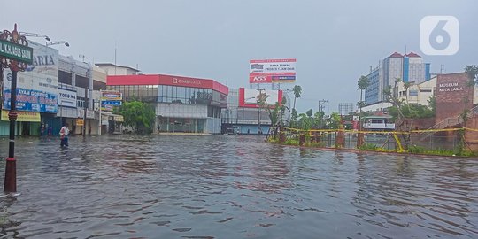 Pengungsi Banjir Semarang Mulai Terserang Diare dan Gatal-Gatal