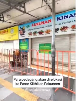 penyegelan ruko di jalan perwakilan