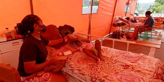 Ratusan Gempa Guncang Jayapura, Dua Tenda Darurat Didirikan untuk Pasien Rumah Sakit