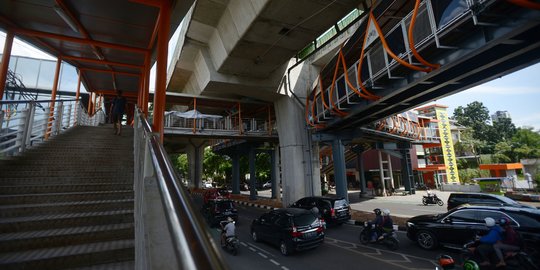 Siap Beroperasi, Skywalk Kebayoran Lama Integrasikan Stasiun dan Halte TransJakarta