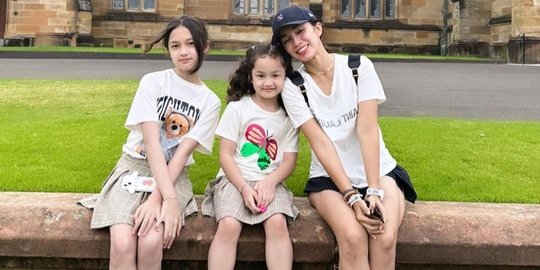 10 Potret Anak-anak Ussy & Andhika di Australia, Elea Cantik Dipuji Bak Artis Korea