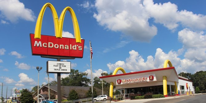 McDonald's di AS Bakal PHK Massal Karyawan April 2023 Mendatang
