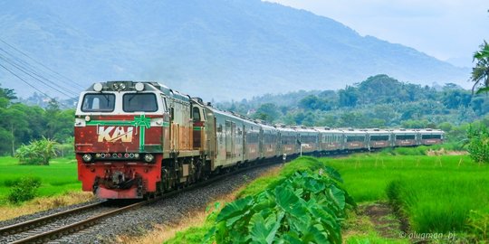 4,4 Juta Orang Gunakan Kereta Saat Libur Natal dan Tahun Baru