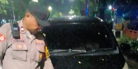 Dikejar Massa, Pencuri Mobil Ditemukan Tewas di Selokan