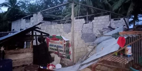 Puluhan Rumah dan Sekolah Rusak Akibat Gempa M 7,5 di Maluku