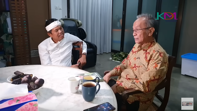 cerita sarwono saat menjadi sekjen golkar era presiden soeharto