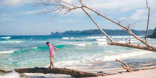 Pantai Laut Selatan Indonesia, Suguhkan Pemandangan Menakjubkan Tetapi Berbahaya