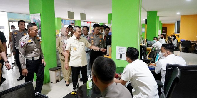 Pemprov Riau Hapus Denda Pajak Kendaraan, Berlaku Mulai Tahun Ini