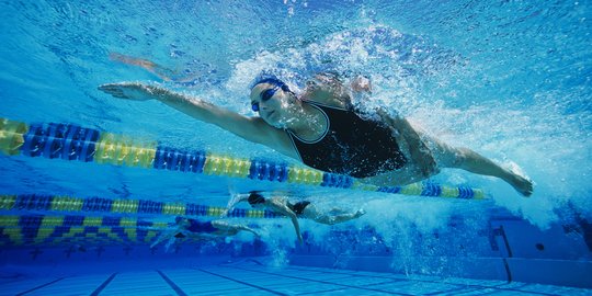 Manfaat Berenang Bagi Tubuh dan Mental yang Jarang Diketahui, Bisa Kendalikan Stres