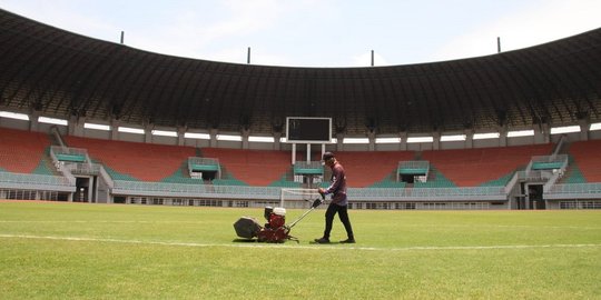 Anggaran Ganti Rumput Stadion Pakansari Bogor Bernilai Fantastis Capai Rp2 Miliar