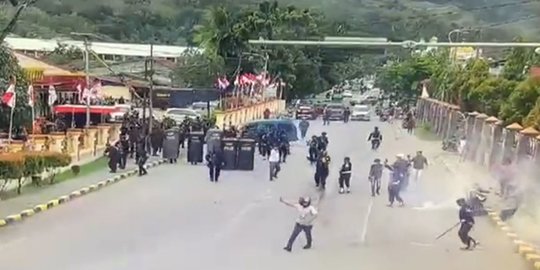 Kepala Kampung jadi Penjamin, 14 Orang Simpatisan Lukas Enembe Dibebaskan