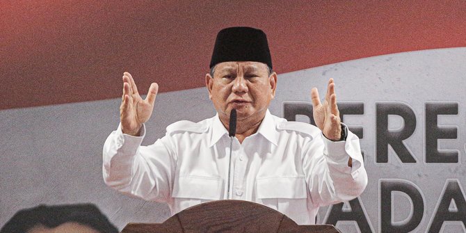 Potret Prabowo Nyanyi sama Ajudan, Anak Buah Tulis Pantun Hingga Tawarkan Hadiah