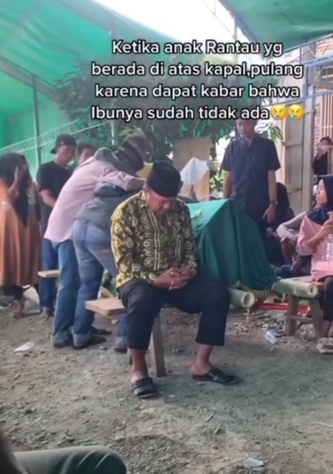 viral kisah anak rantau di atas kapal yang pulang karena ibunya meninggal bikin haru