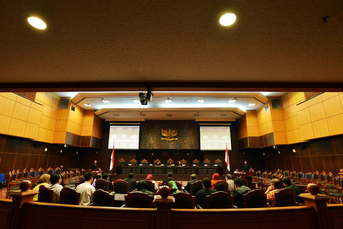 ilustrasi sidang mk