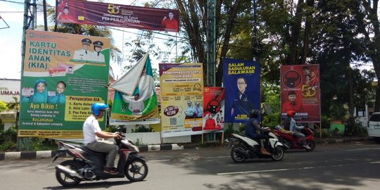Kampanye Pemilu 2024 Belum Mulai, Spanduk Caleg Bertebaran di Jalanan Lumajang