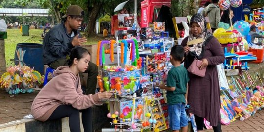 Bisa Sebabkan Luka, Balita Disarankan Tak Bermain Lato-lato