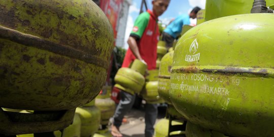 Lebih Praktis, Alasan Masyarakat Tetap Beli Gas LPG 3 Kg di Warung Eceran