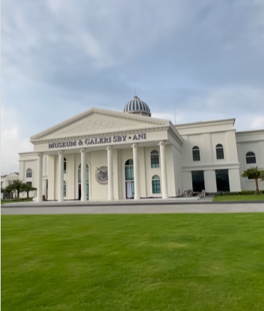 penampakan museum amp galeri sby ani megah dekat dengan gunung hingga pantai