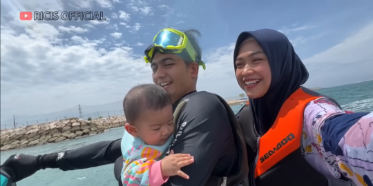 Ria Ricis Pecat Karyawan Hanya Gara-gara 3 Potong Roti, Begini Ceritanya
