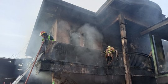 Toko Material Bangunan di Bekasi Terbakar, Tiga Orang Meninggal