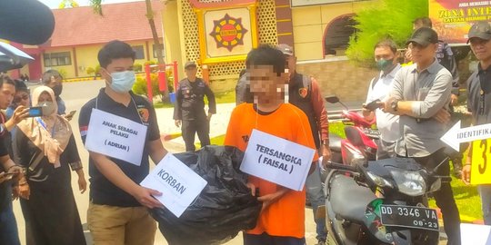 Foto-Foto Rekonstruksi Kasus Remaja Bunuh Bocah Demi Jual Organ Tubuh