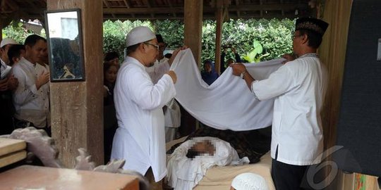 Cara Memandikan Jenazah Laki-laki, Umat Muslim Wajib Tahu