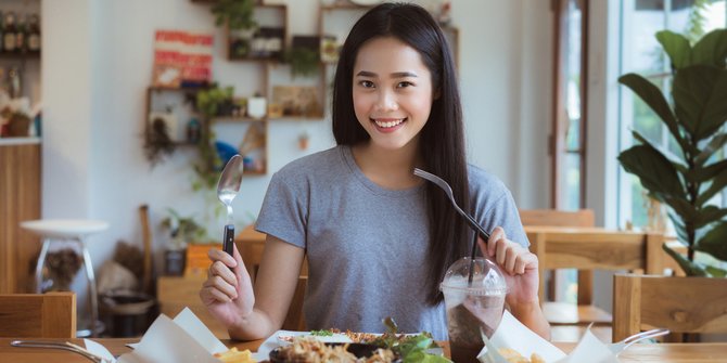 Viral Kuliner Nasi Minyak, Cari Tahu Dampak Minyak Jelantah untuk Kesehatan