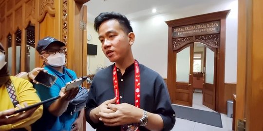 Cak Nun sebut Jokowi Firaun, Gibran: Dimaafkan, Tak Usah Sedikit-Sedikit Lapor