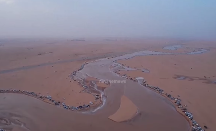 muncul danau di arab saudi