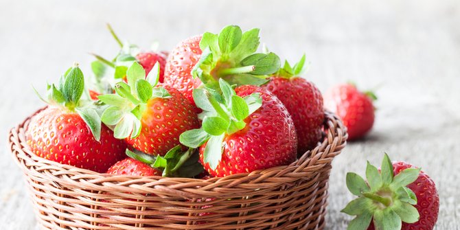 6 Resep Bolu Strawberry Lembut Mudah Dibuat, Cocok untuk Ide Usaha