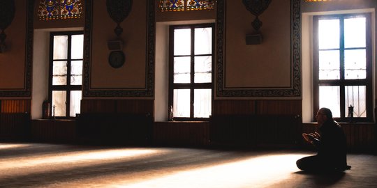 Bacaan Sholat Muhammadiyah Lengkap dari Awal sampai Akhir