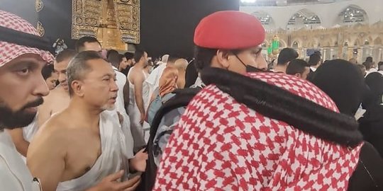 Kunjungan Bilateral ke Arab Saudi, Mendag Zulhas Sempatkan Umrah