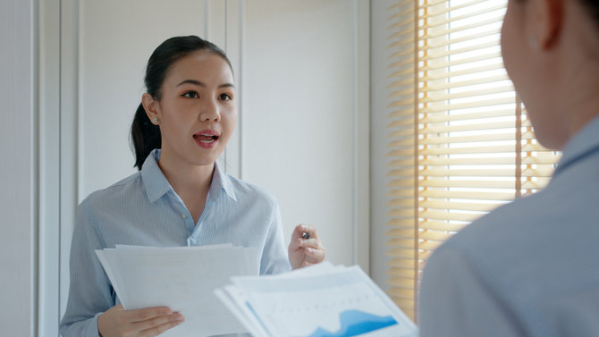 dikenal pede saat di depan umum ini 4 zodiak yang ternyata jago public speaking